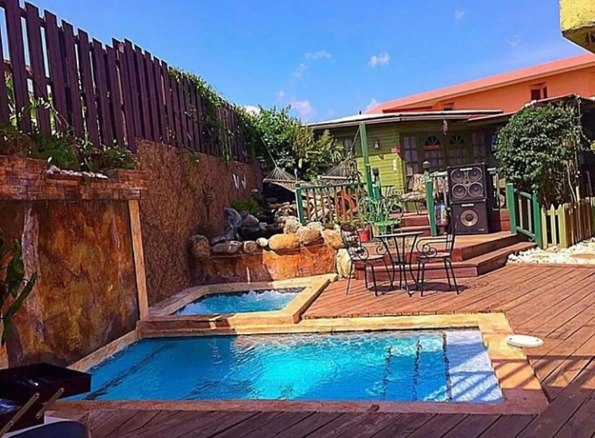 One32 Guest House Kingston