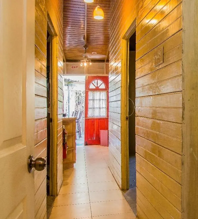 One32 Guest House Kingston 2*,  Jamaica